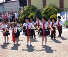 image001