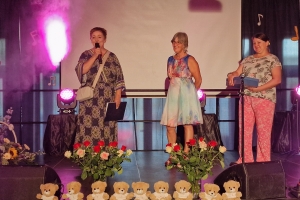 Podziękowania za dlugoletnią pracę Pani Ewie Rabiedze