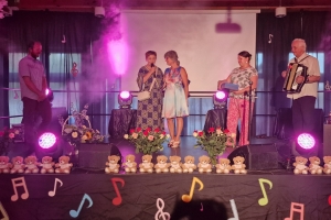 Podziękowania za dlugoletnią pracę Pani Ewie Rabiedze