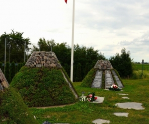 Uroczystość przy „Kopcach Wolności”