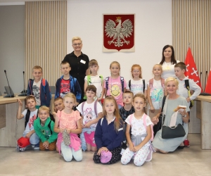 Wizyta dzieci ze Szkoły Podstawowej im. Gen. J. H. Dąbrowskiego  w Parzęczewie