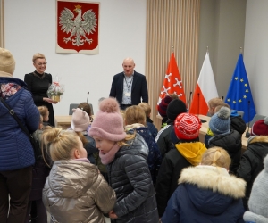 Przedszkolaki w Urzędzie z życzeniami świątecznymi