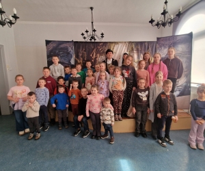 „Feryjna” ŚRODA w CKiBP w Kamieńcu pod znakiem „planszówek” i teatru