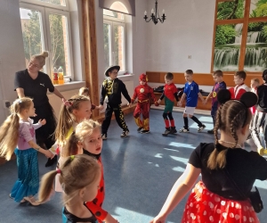 Na finał ferii w CKiBP „ tańce, hulanka, swawole”. Karnawałowy bal kostiumowy!